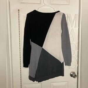 White House Black Market Black and White Asymmetrical Long Sleeve Sweater